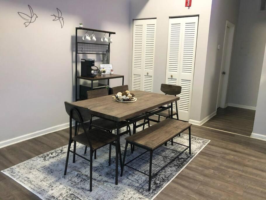 Ferienwohnung Downtown Cleveland -Modern First Floor Unit Exterior foto