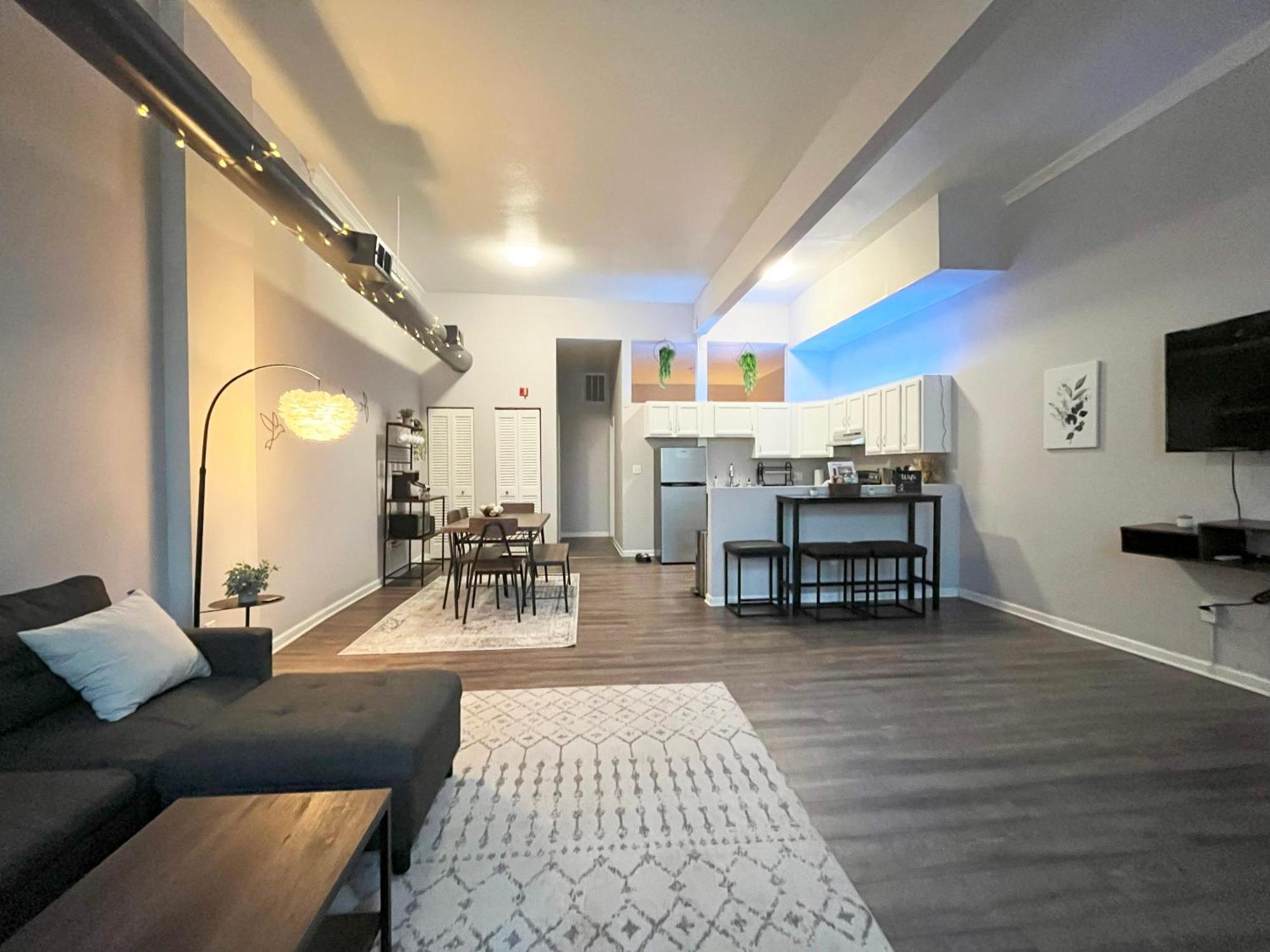 Ferienwohnung Downtown Cleveland -Modern First Floor Unit Exterior foto